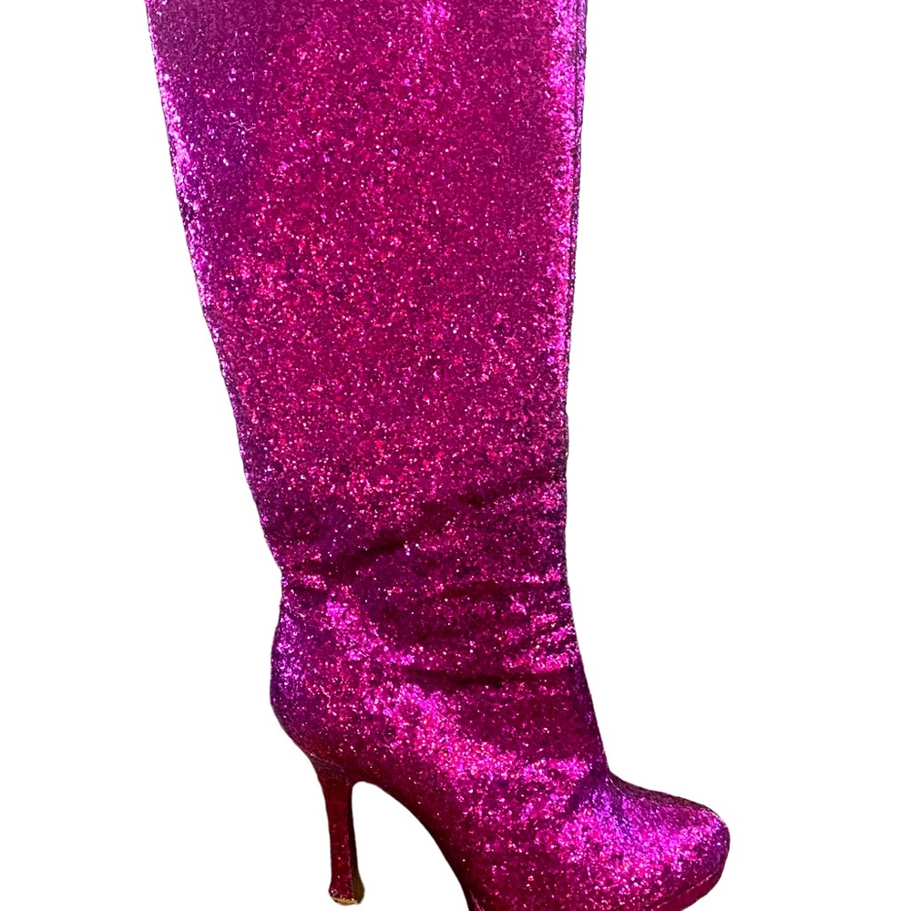 Glitter pink, size 7, zipper on sides, mid calf. May need heel sole rubber.